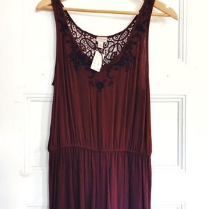 (FREE with any purchase) NWT Romper Floral Detail